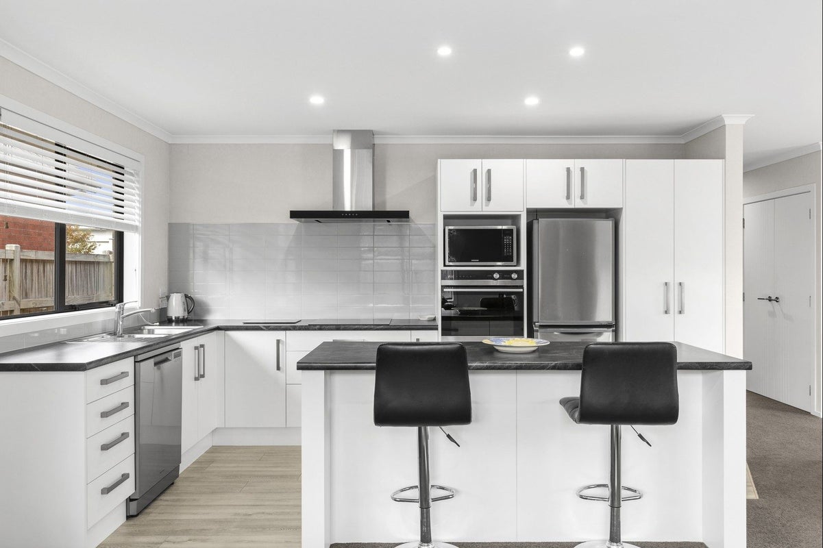 5 Clifford Close, Leamington, Cambridge - Carousel 2