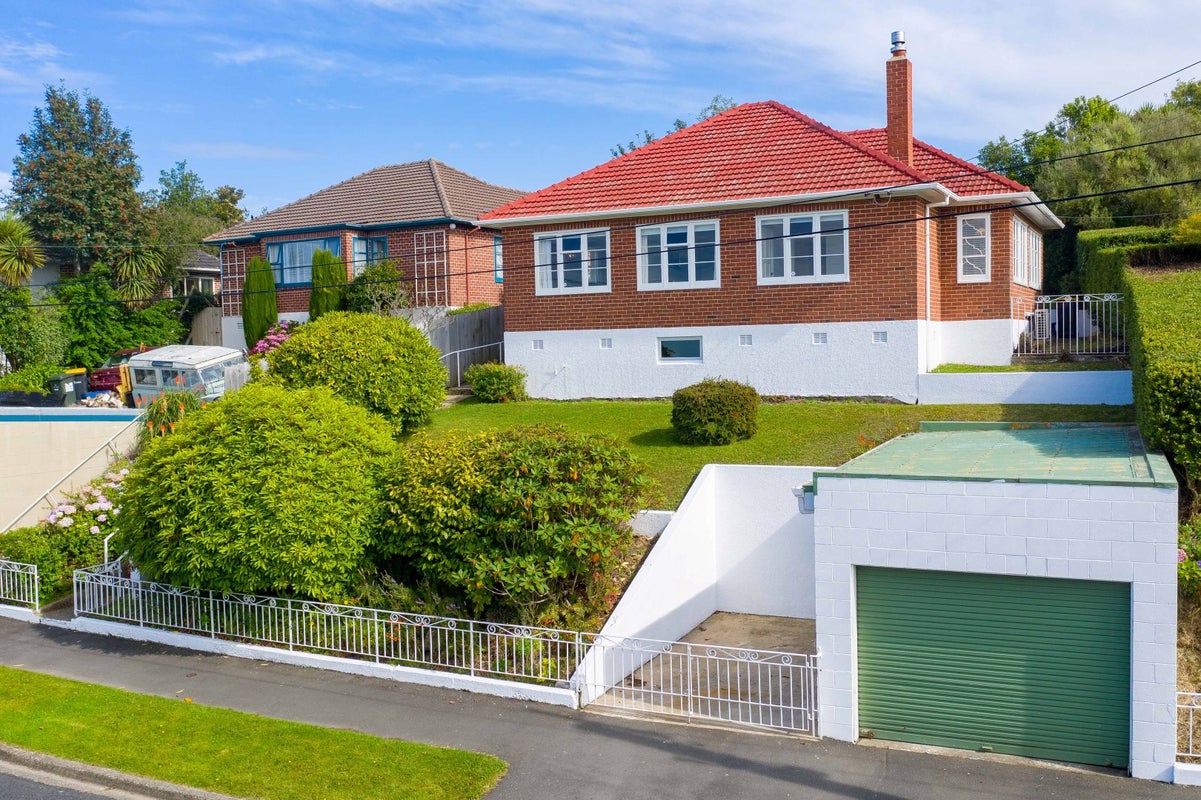 45 Greenhill Avenue, Wakari, Dunedin - Carousel 1