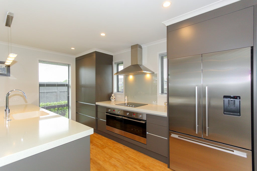 210 Carrington Street, Vogeltown, New Plymouth - Carousel 2