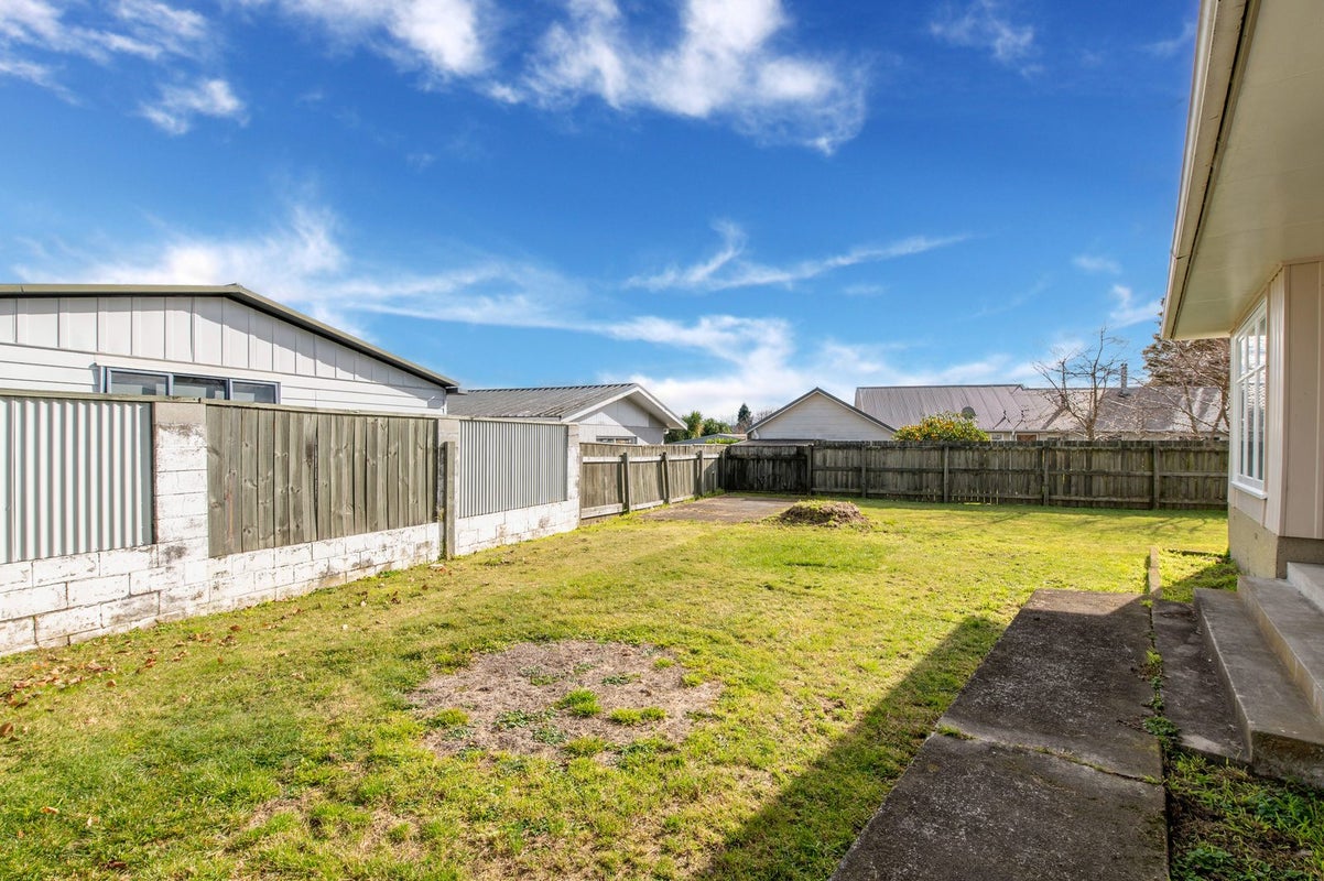 25 Tennyson Drive, Owhata, Rotorua - Carousel 14