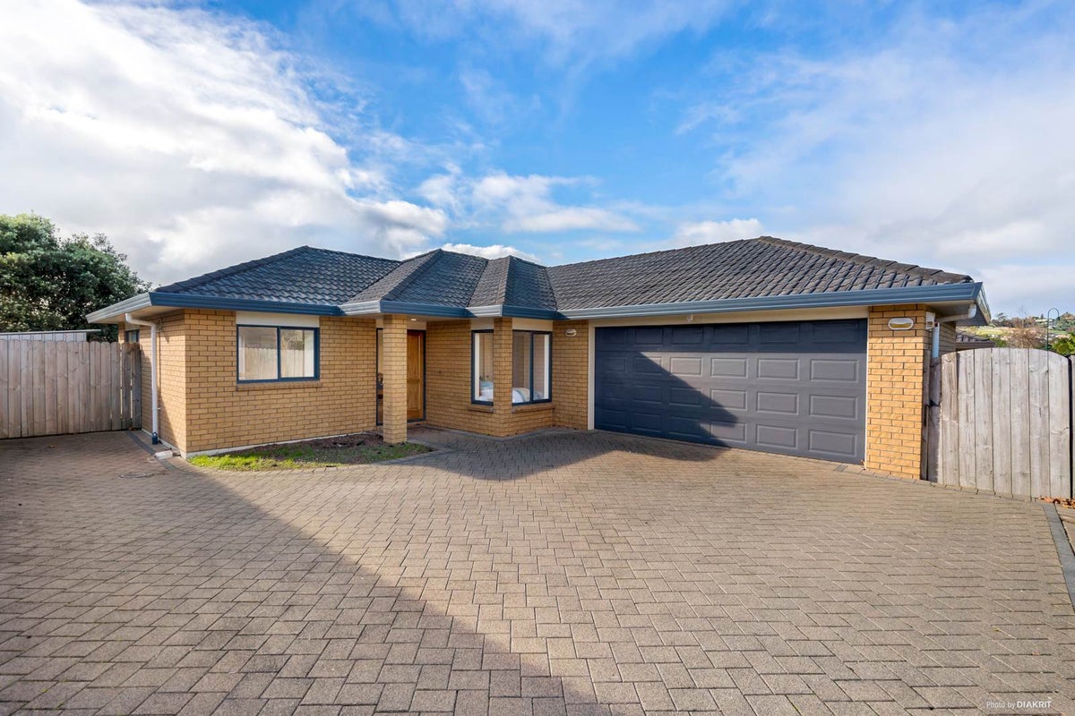 21 Belcoo Crescent, East Tamaki, Auckland - Carousel 1