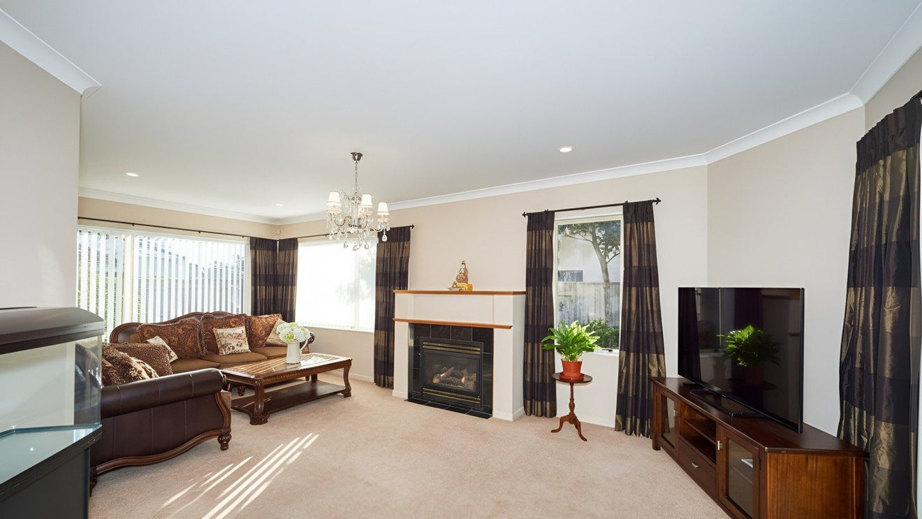 9 Balmoral Drive, Terrace End, Palmerston North - Carousel 2