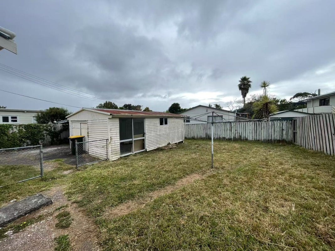 7 Croydon Road, New Lynn, Auckland - Carousel 15