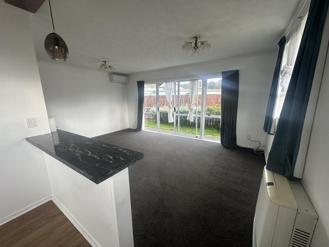 2/15 BENZIE AVE, Wallaceville, Upper Hutt - Carousel 2