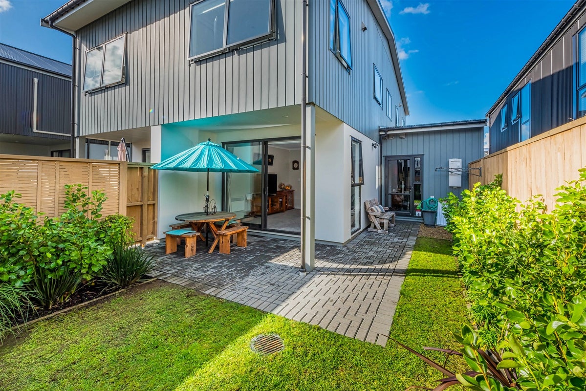 14 Wai Place, Westgate, Auckland - Carousel 1
