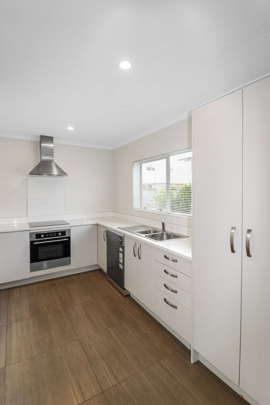 14 Koko Mews, Mangere Bridge, Auckland - Carousel 2