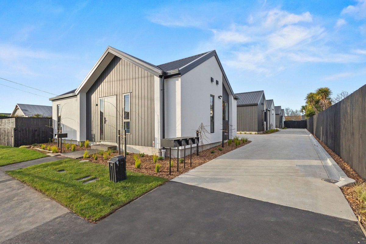 31 Norwich Street, Linwood, Christchurch - Carousel 1