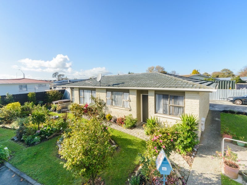 10 Bethel Court, Milson, Palmerston North - Carousel 1