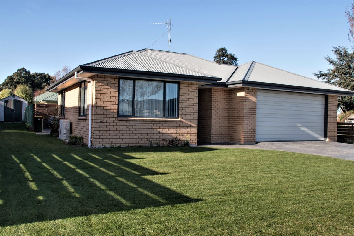14 Geoff Geering Drive, Netherby, Ashburton - Carousel 2