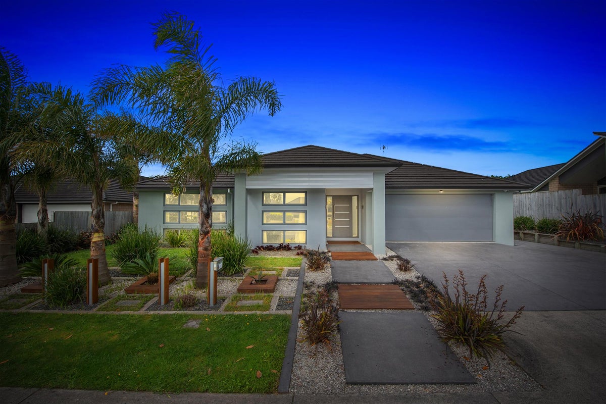 204 Cumberland Drive, Flagstaff, Hamilton - Carousel 1