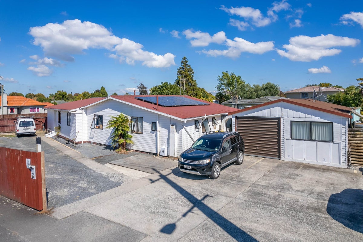 281 Dey Street, Hamilton East, Hamilton - Carousel 16