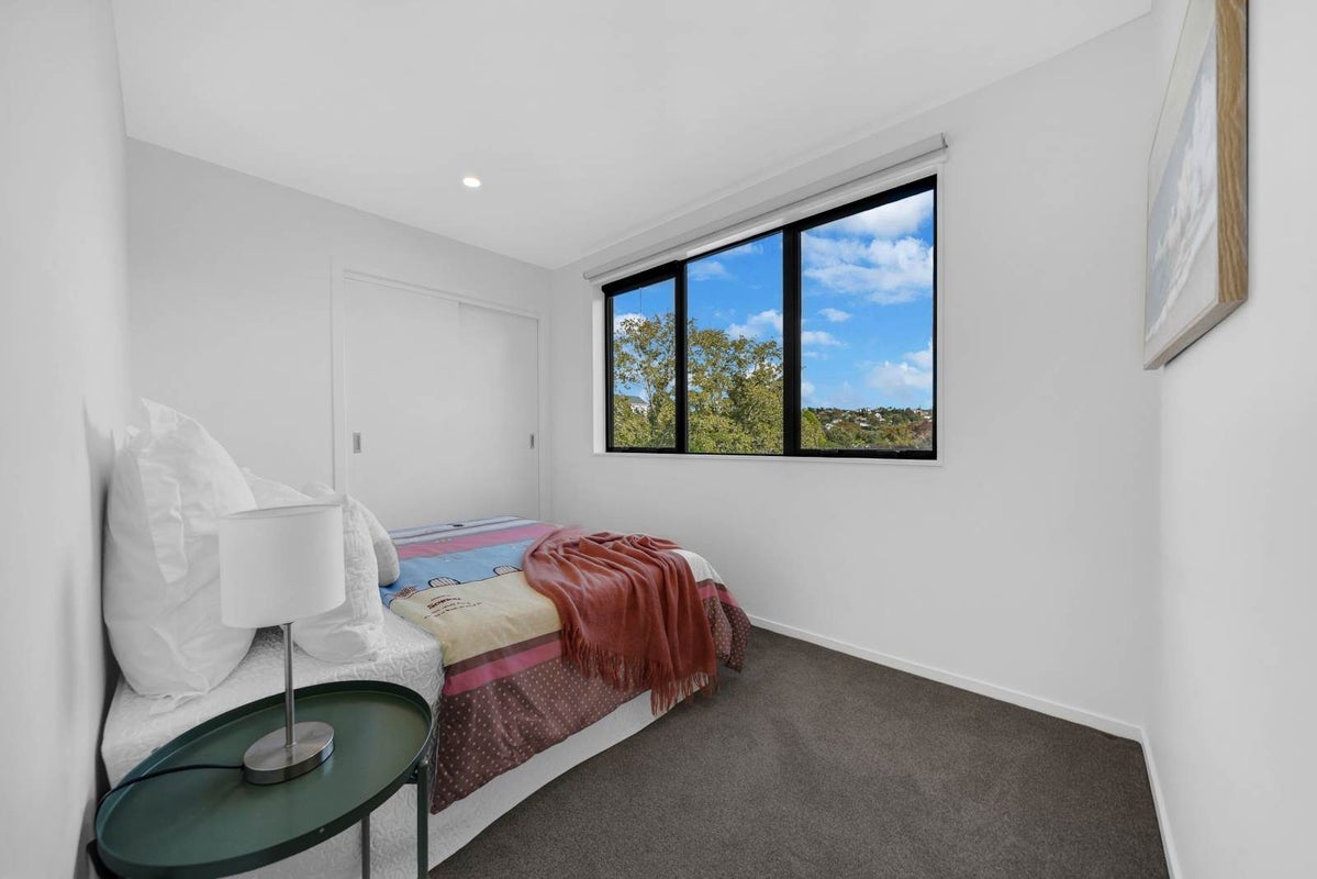 14A Oaktree Avenue, Browns Bay, Auckland - Carousel 26