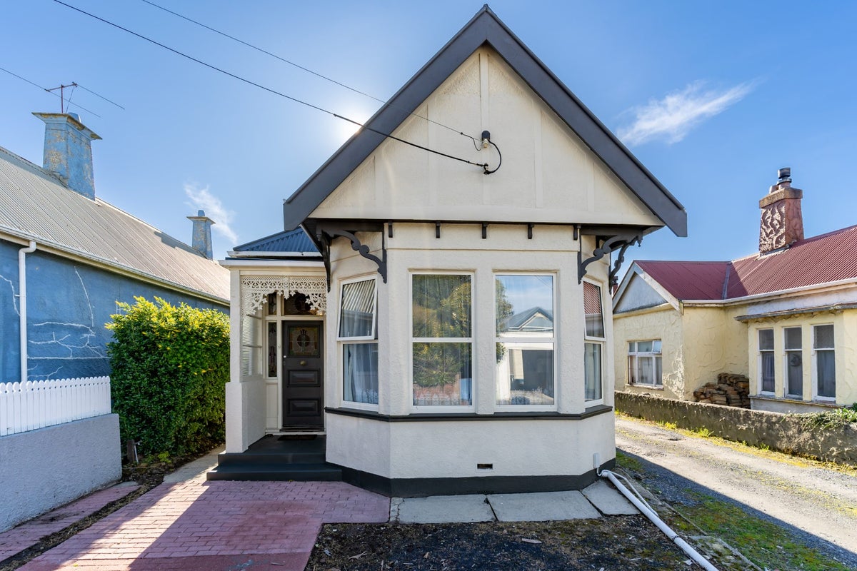 40 Oxford Street, South Dunedin, Dunedin - Carousel 23
