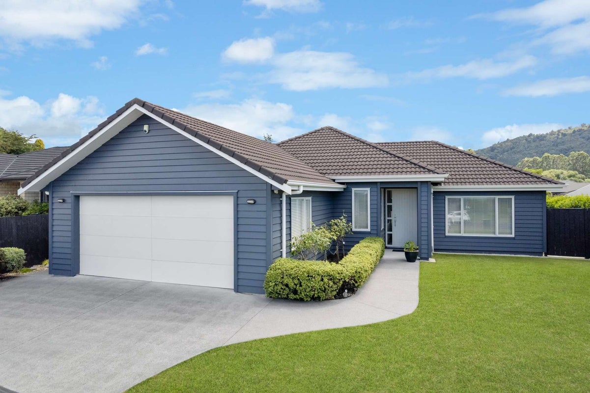 35 Hamon Place, Pukehangi, Rotorua - Carousel 1