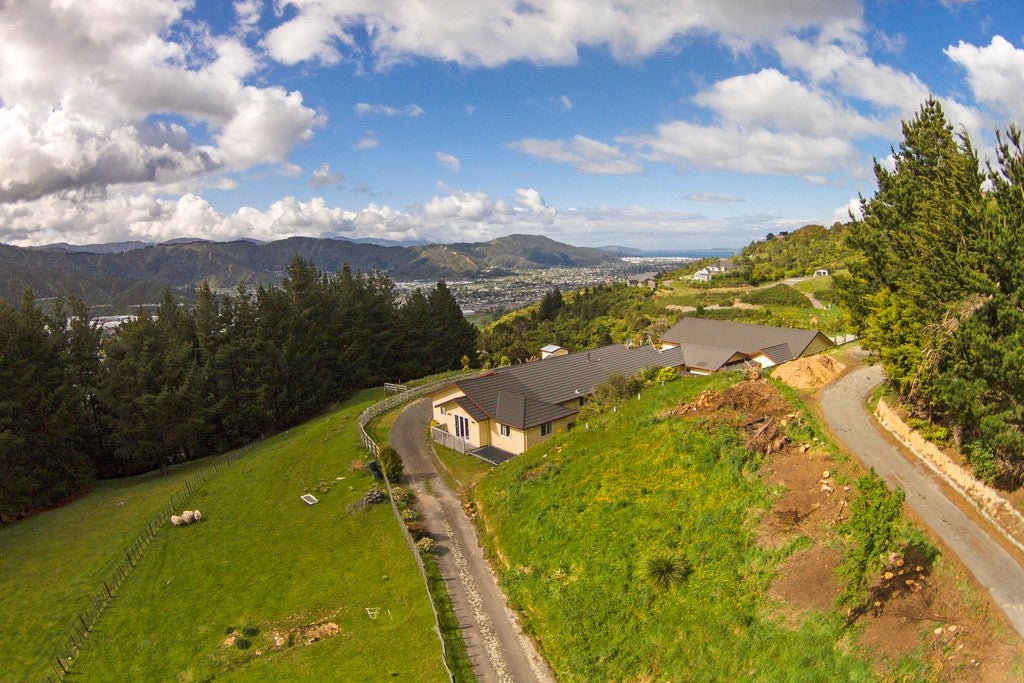 20B Drummond Crescent, Kelson, Lower Hutt - Carousel 2