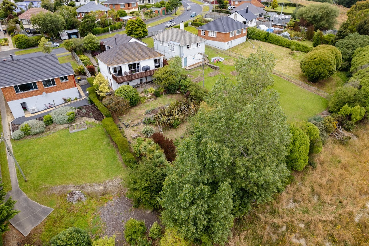 152 Corstorphine Road, Corstorphine, Dunedin - Carousel 24