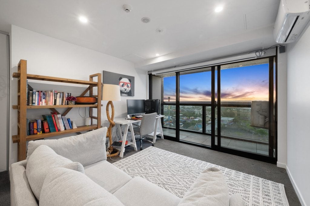 1310/8 Lakewood Court, Manukau, Auckland - Carousel 2
