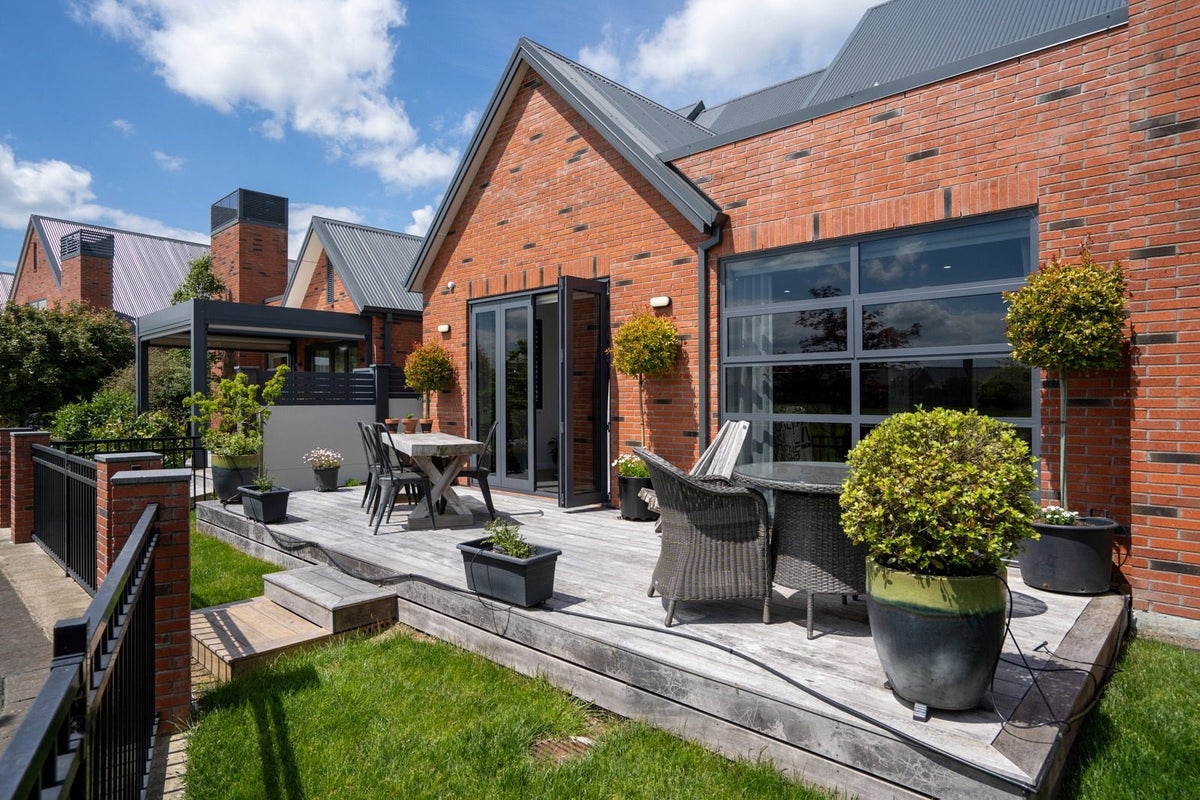 9 Garland Lane, Leamington, Cambridge - Carousel 2