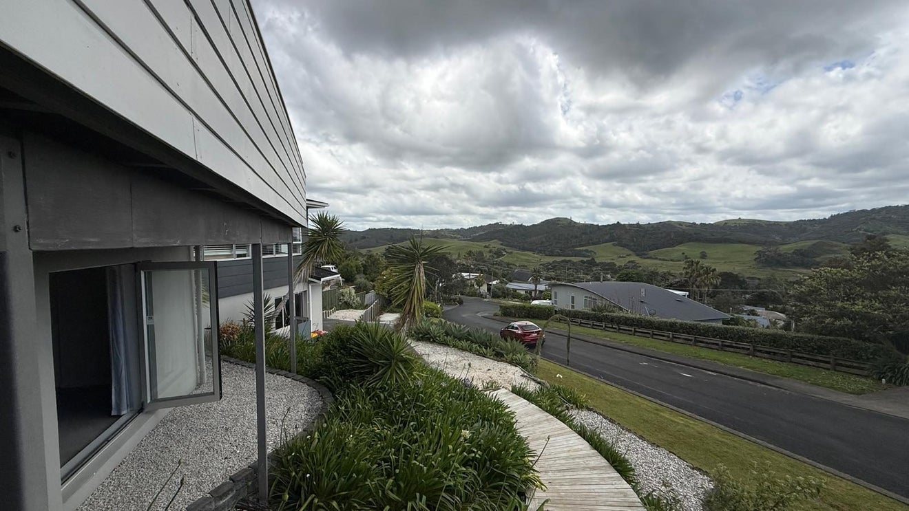 11A Sykes Avenue, Hatfields Beach, Orewa - Carousel 6