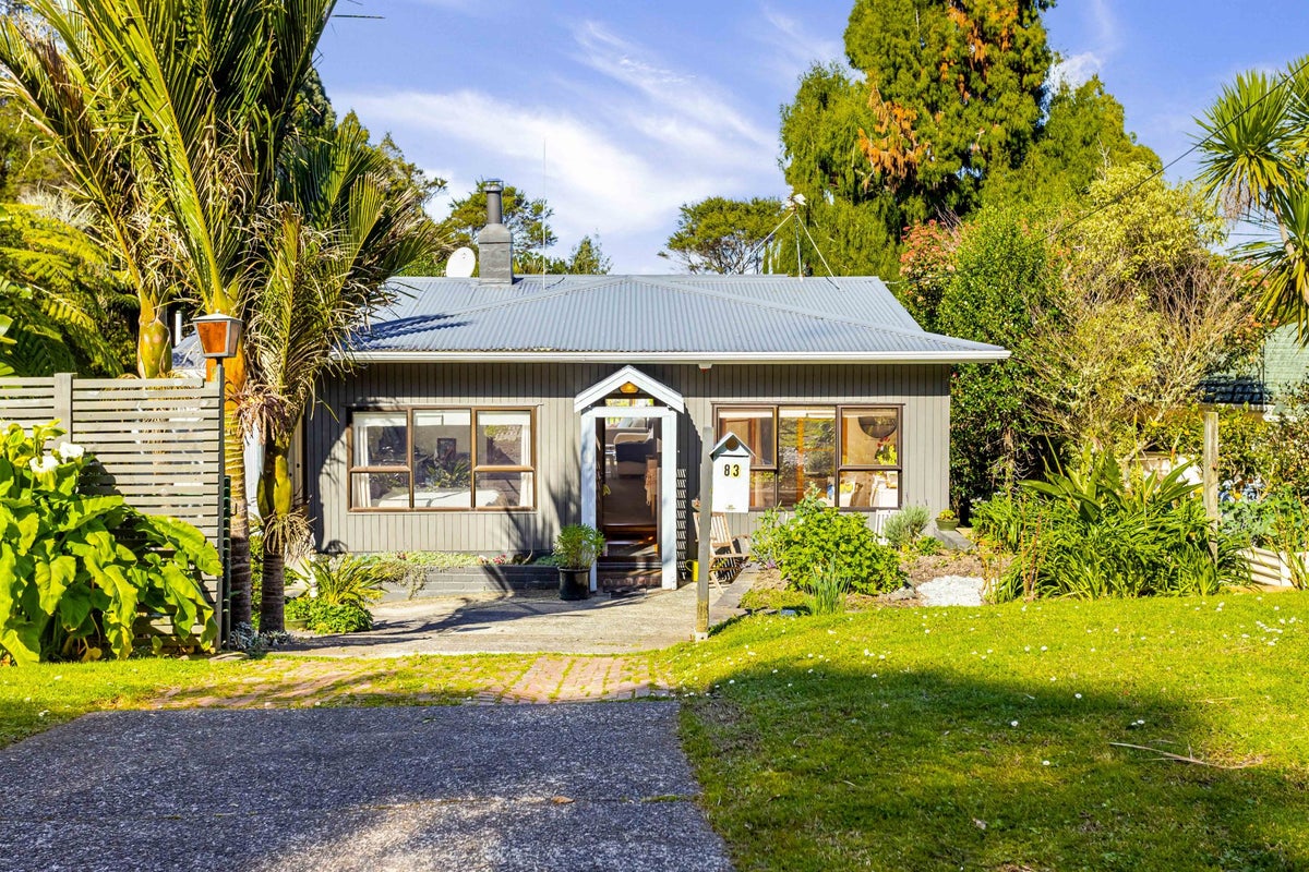 83 Wood Bay Road, Titirangi, Auckland - Carousel 21