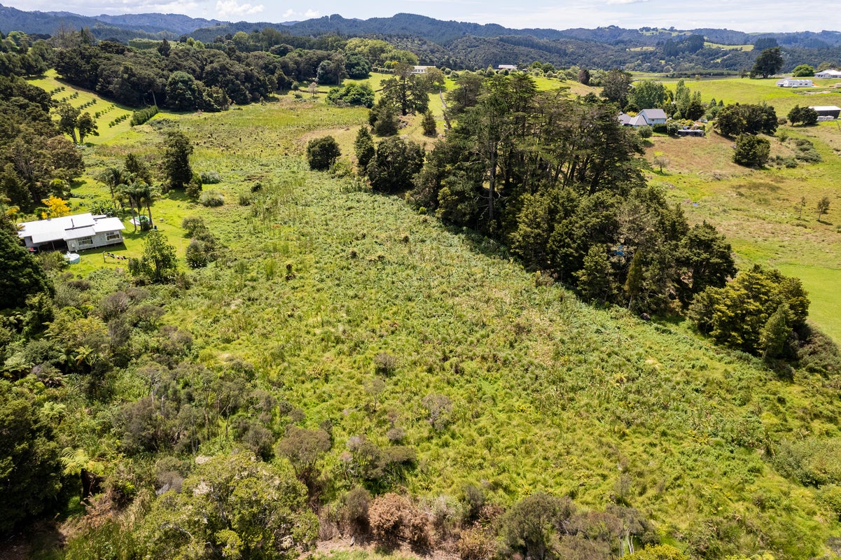 704A Ngunguru Road, Whangarei - Carousel 1