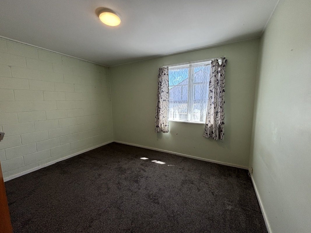 60A Montreal Grove, Kingston, Wellington - Carousel 9