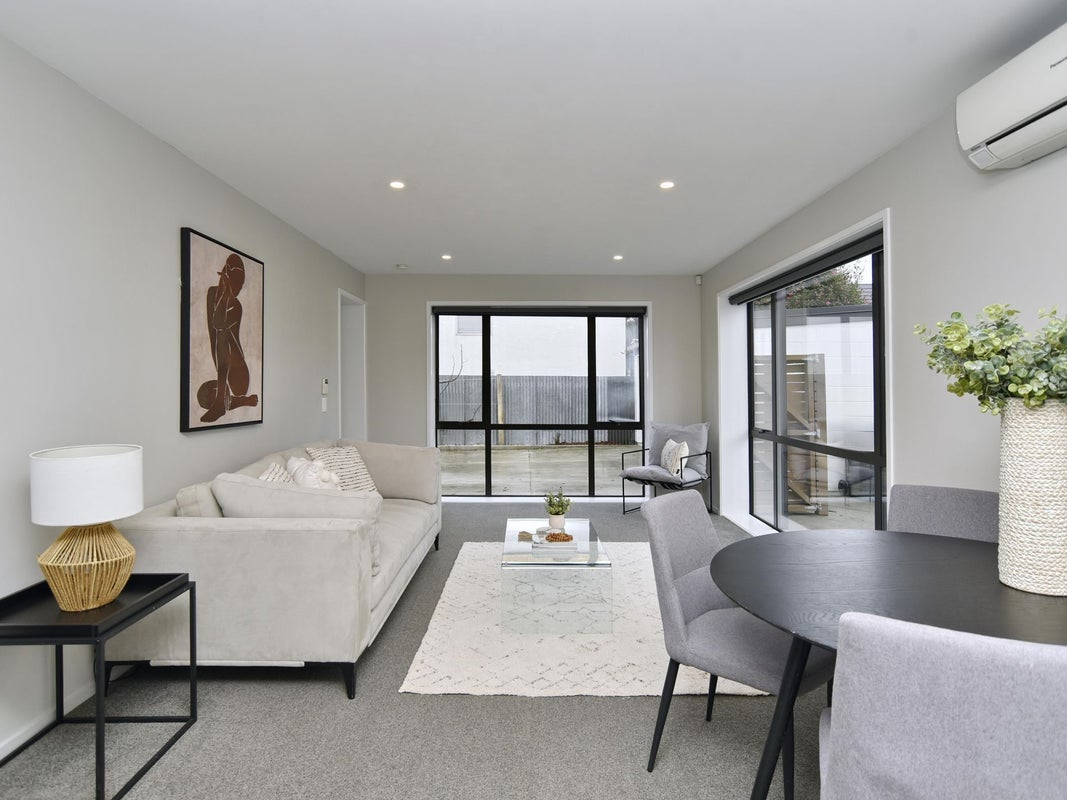 8/31 Buffon Street, Waltham, Christchurch - Carousel 1