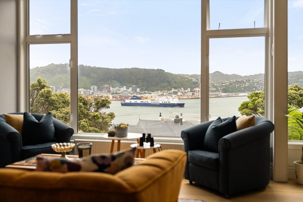2 Maida Vale Rd, Roseneath, Wellington - Carousel 1