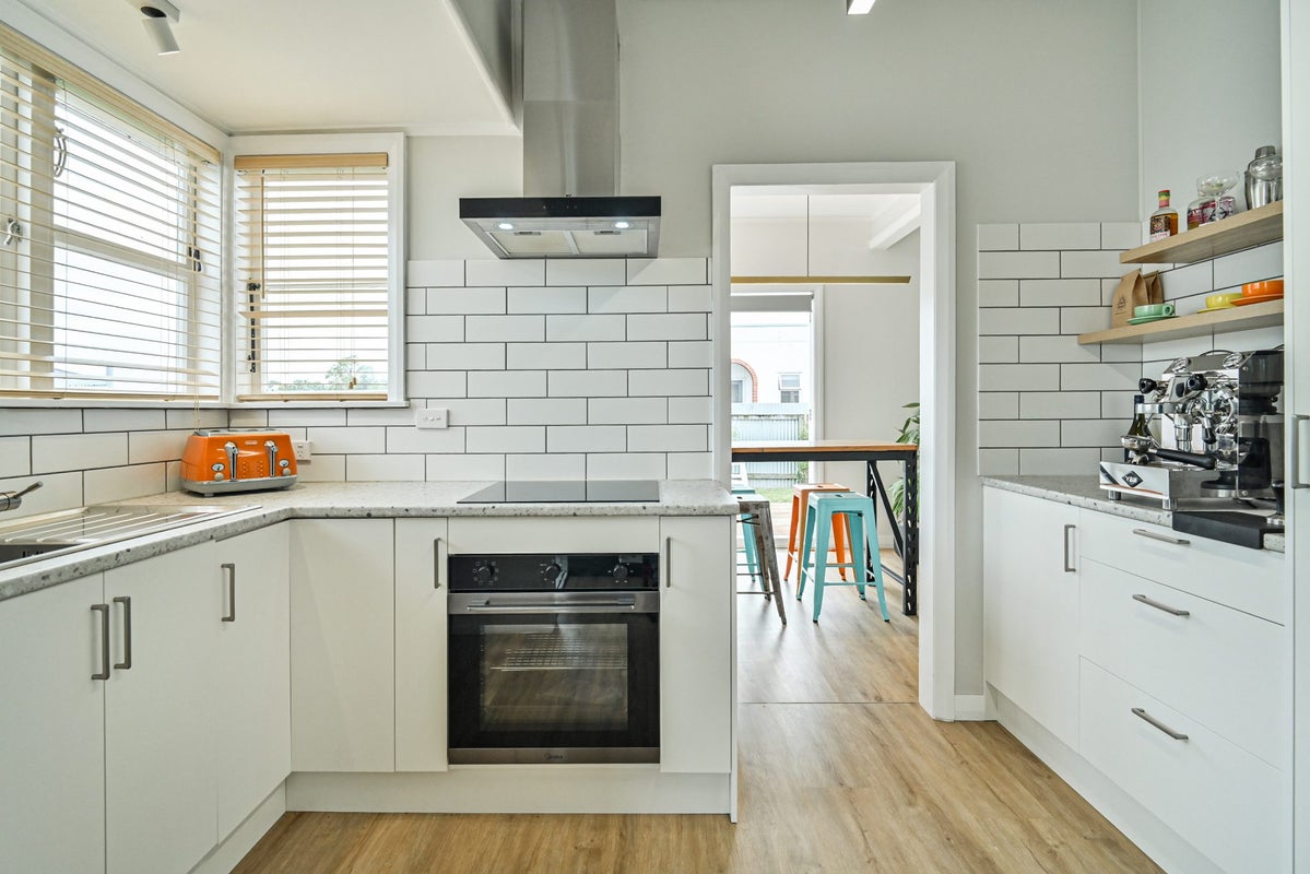 1 Lowry Terrace, Marewa, Napier - Carousel 2