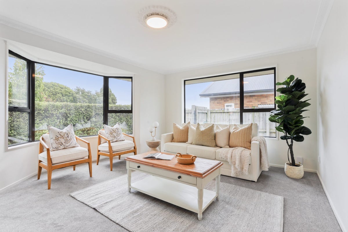 5 Ballymena Drive, Belfast, Christchurch - Carousel 2