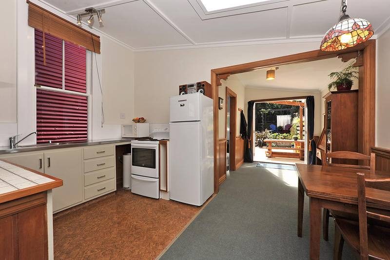 188 Aro Street, Aro Valley, Wellington - Carousel 2
