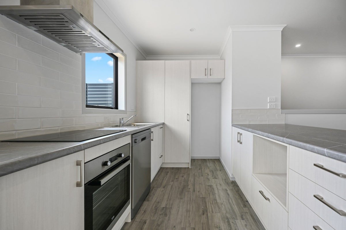 2/63 Primrose Street, Frankton, Hamilton - Carousel 1