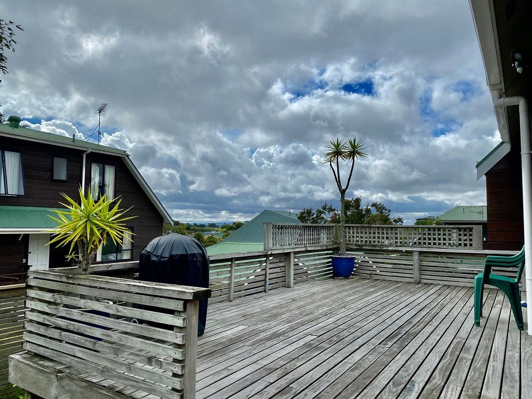 82F Clonbern Road, Remuera, Auckland - Carousel 21