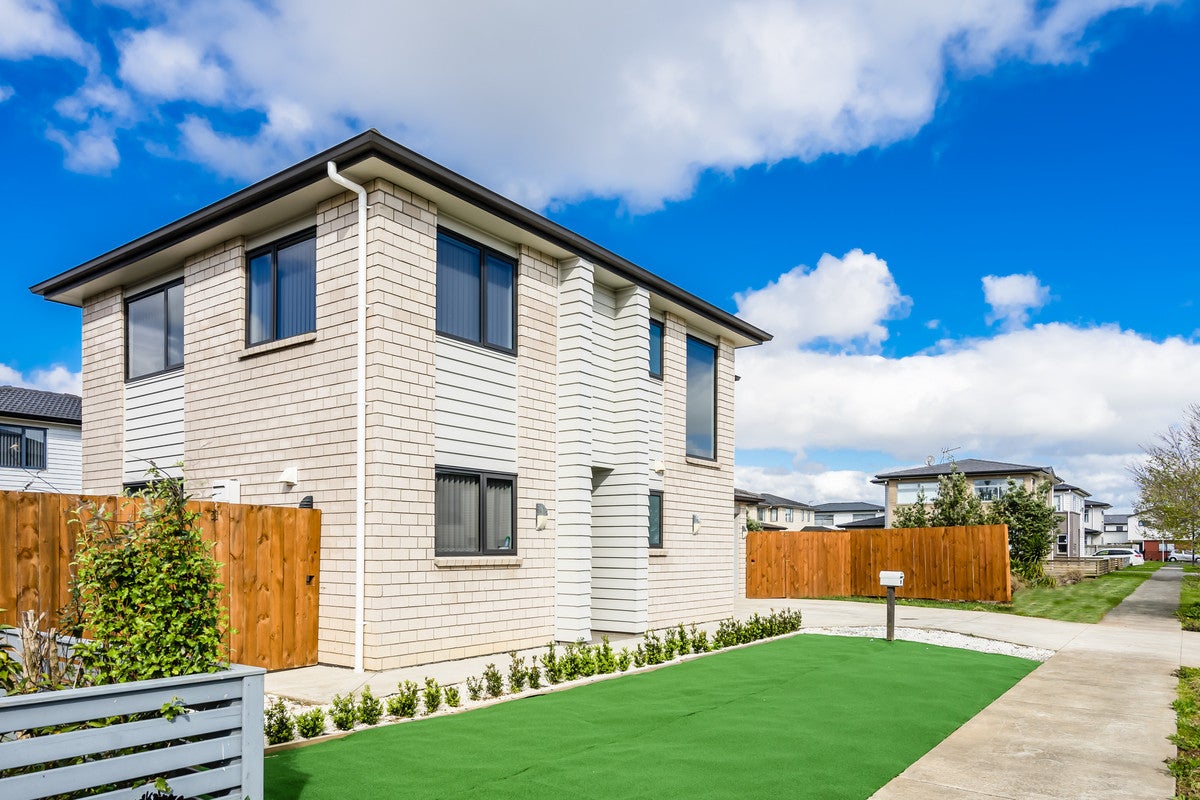 9 Pate Crescent, Favona, Auckland - Carousel 2