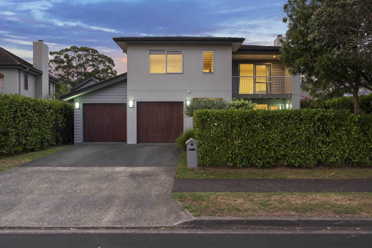 37 Magma Crescent, Stonefields, Auckland - Carousel 1