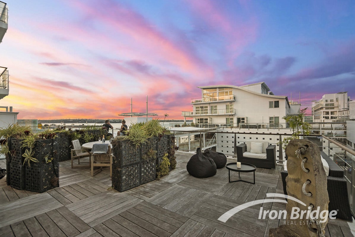 26/147 Quay Street, Auckland Central, Auckland - Carousel 1