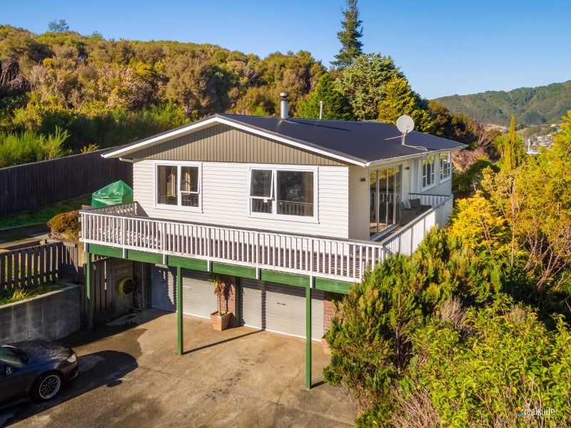 24 Mimihau Grove, Wainuiomata, Lower Hutt - Carousel 1