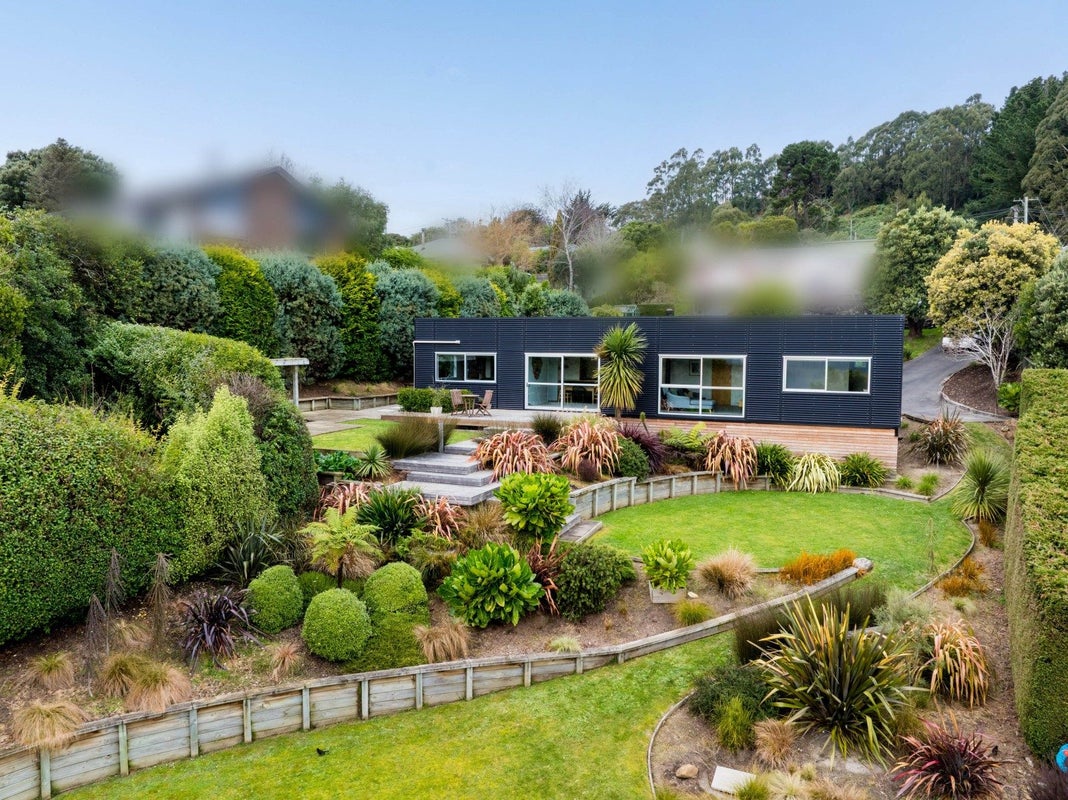 35 Waikana Street, Broad Bay, Dunedin - Carousel 1