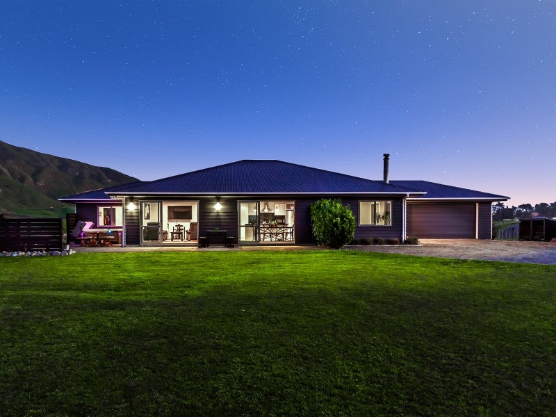 10 Angus Lane, Tokomaru, Palmerston North - Carousel 1