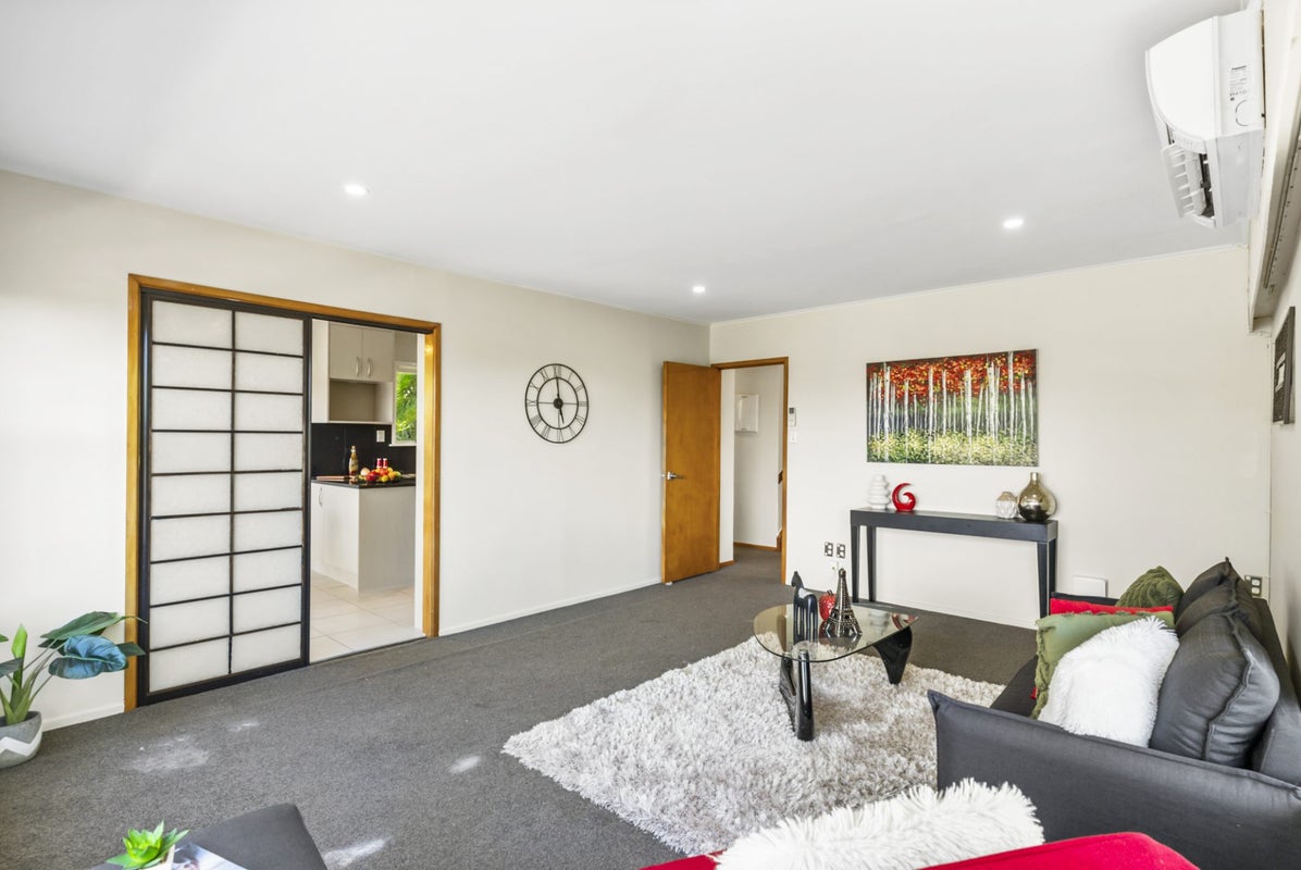 19A Mason Street, New Lynn, Auckland - Carousel 2