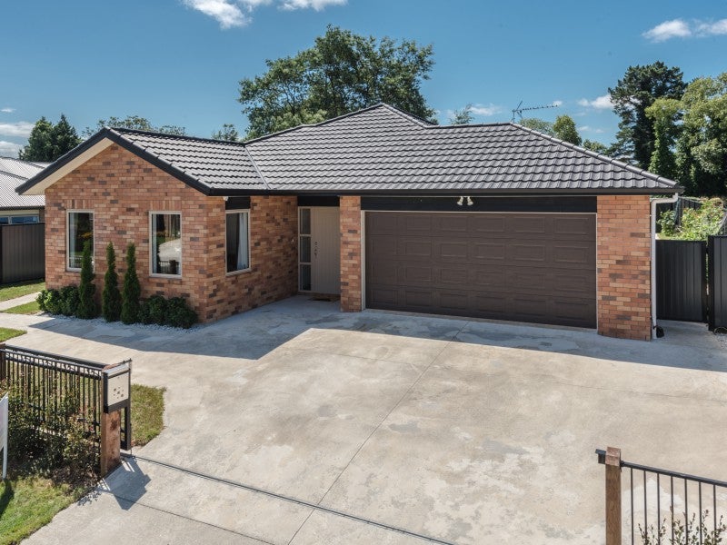 47 Stan Heather Drive, Glenview, Hamilton - Carousel 19