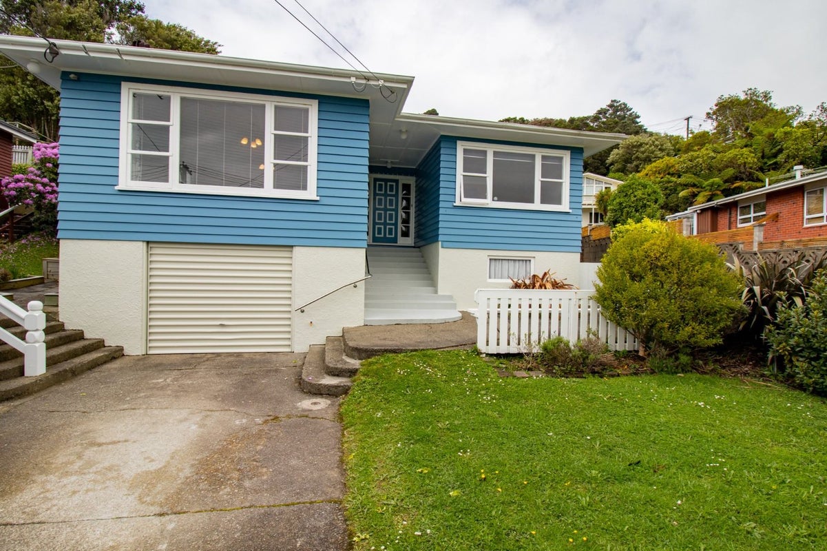 74 Warwick Street, Wilton, Wellington - Carousel 18