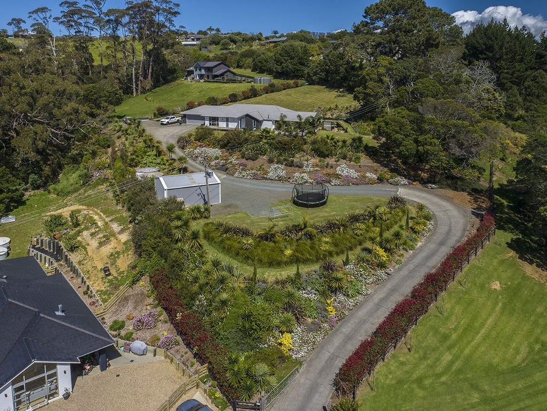 3B Hobbs Road, Matakatia, Whangaparaoa - Carousel 1