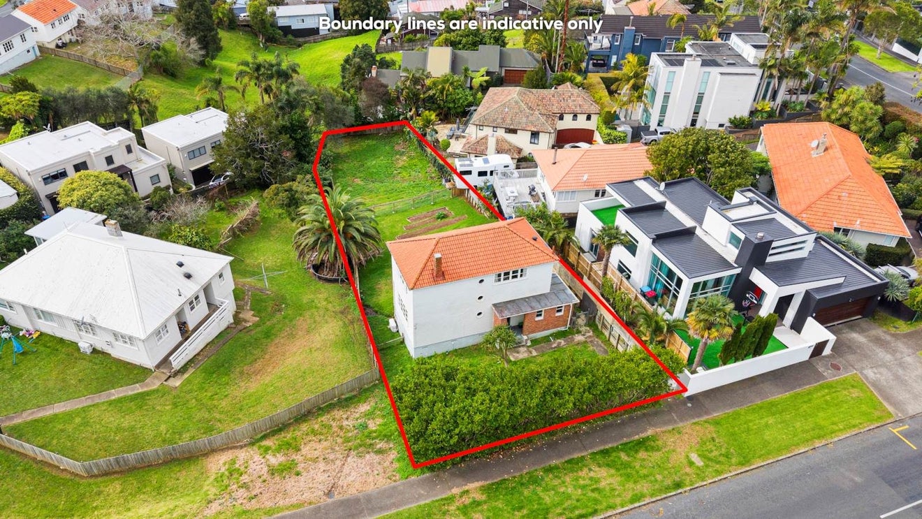 19 Kurahaupo Street, Orakei, Auckland - Carousel 2