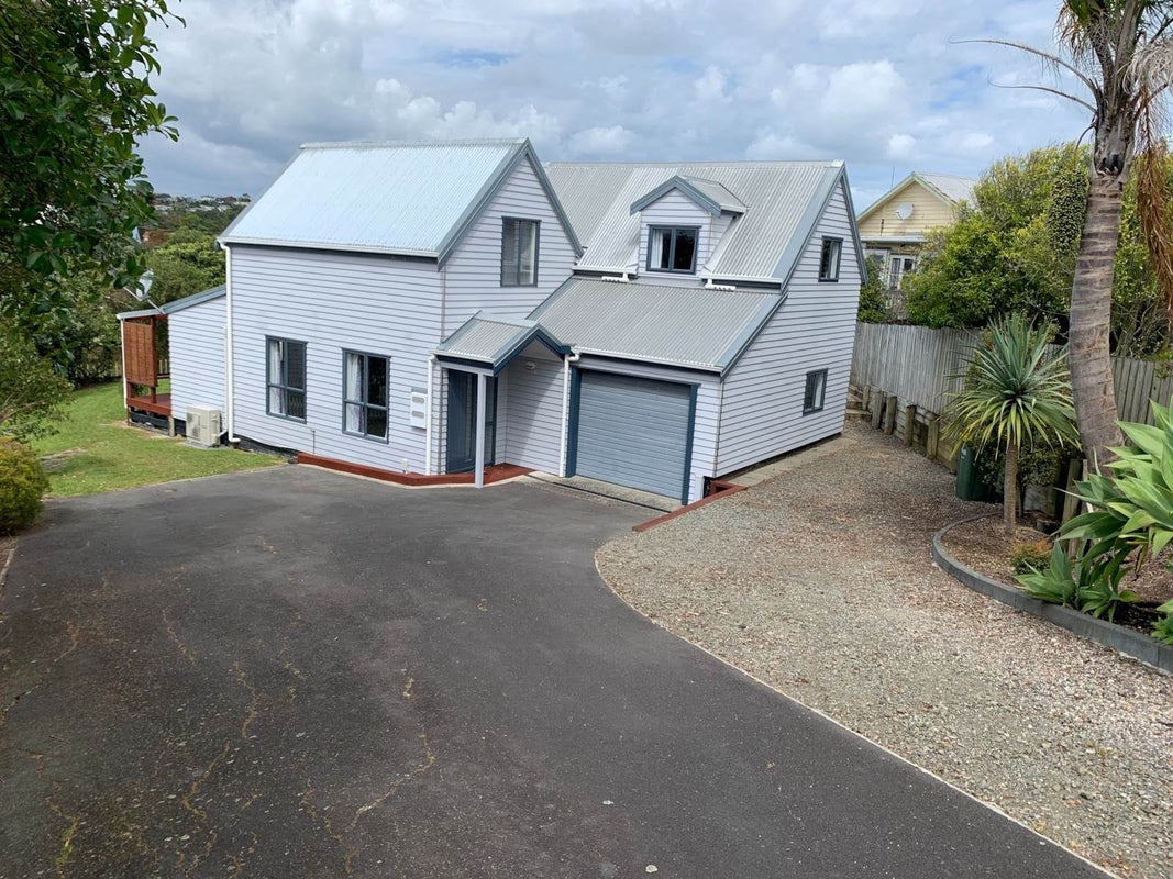 28 Jean Place, Stanmore Bay, Whangaparaoa - Carousel 2