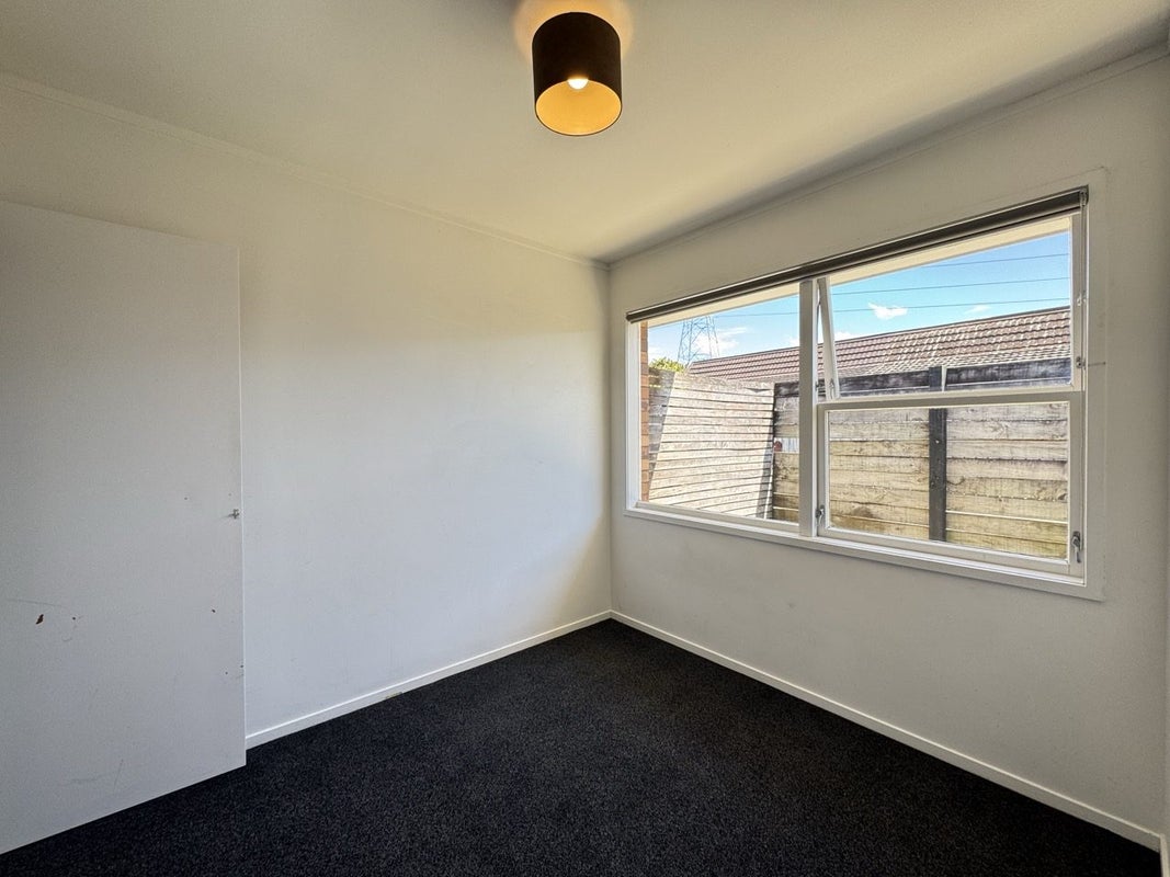2/84 Luke Street East, Otahuhu, Auckland - Carousel 18