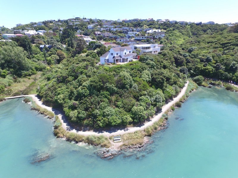 32 Penryn Drive, Camborne, Porirua - Carousel 1
