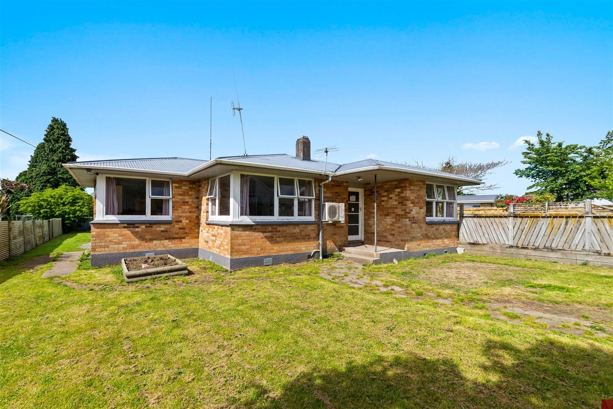 224 Clayton Road, Pukehangi, Rotorua - Carousel 1