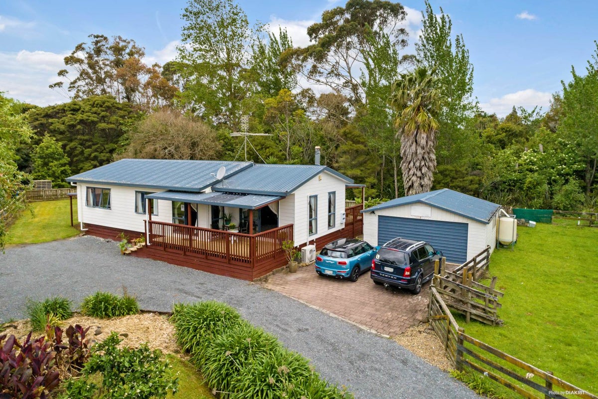 195 George Street, Tuakau - Carousel 1
