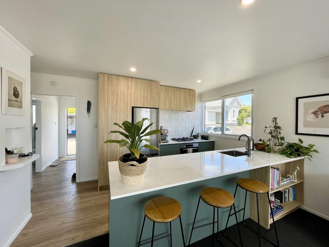 13/75 Carrington ST, Lower Vogeltown, New Plymouth - Carousel 2